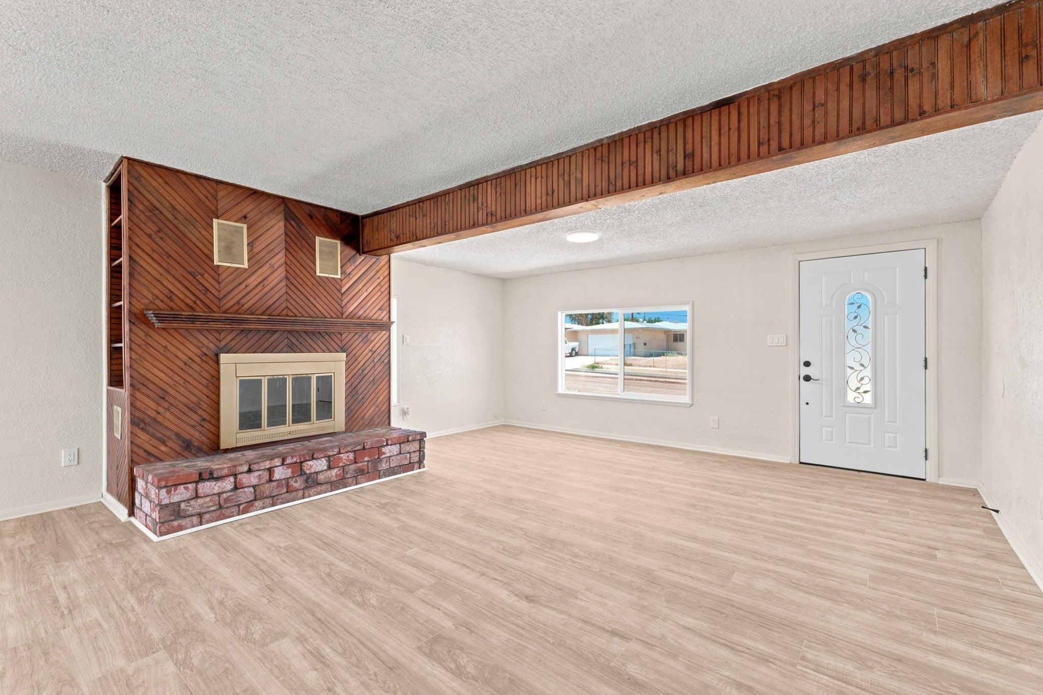 1148 E Virginia Way