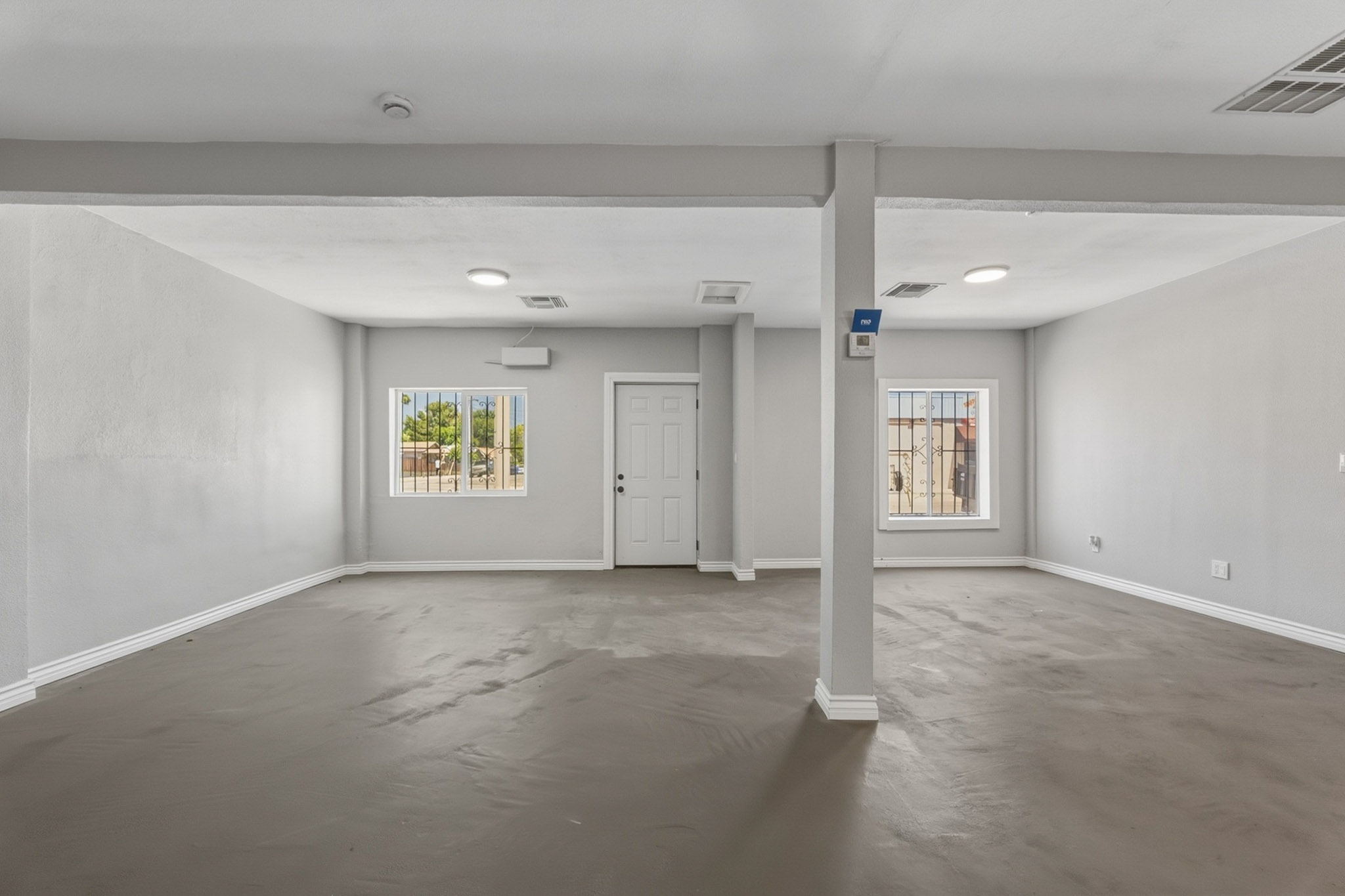 796 N Mount Vernon Ave