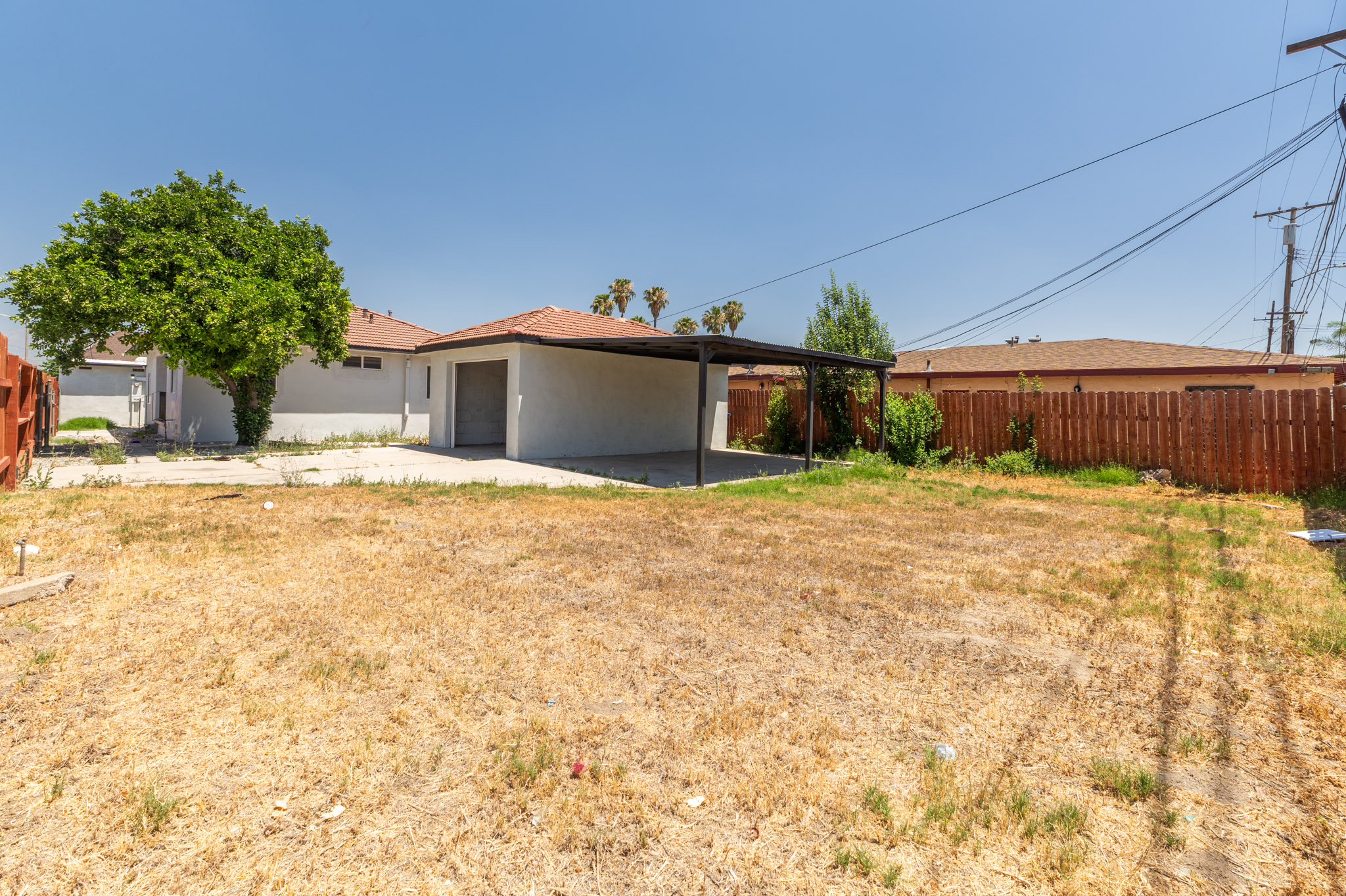 796 N Mount Vernon Ave