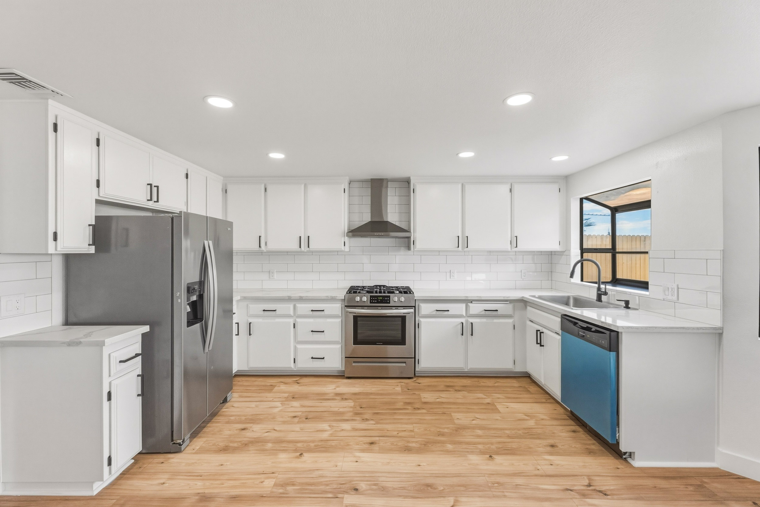 463 Stanford Dr