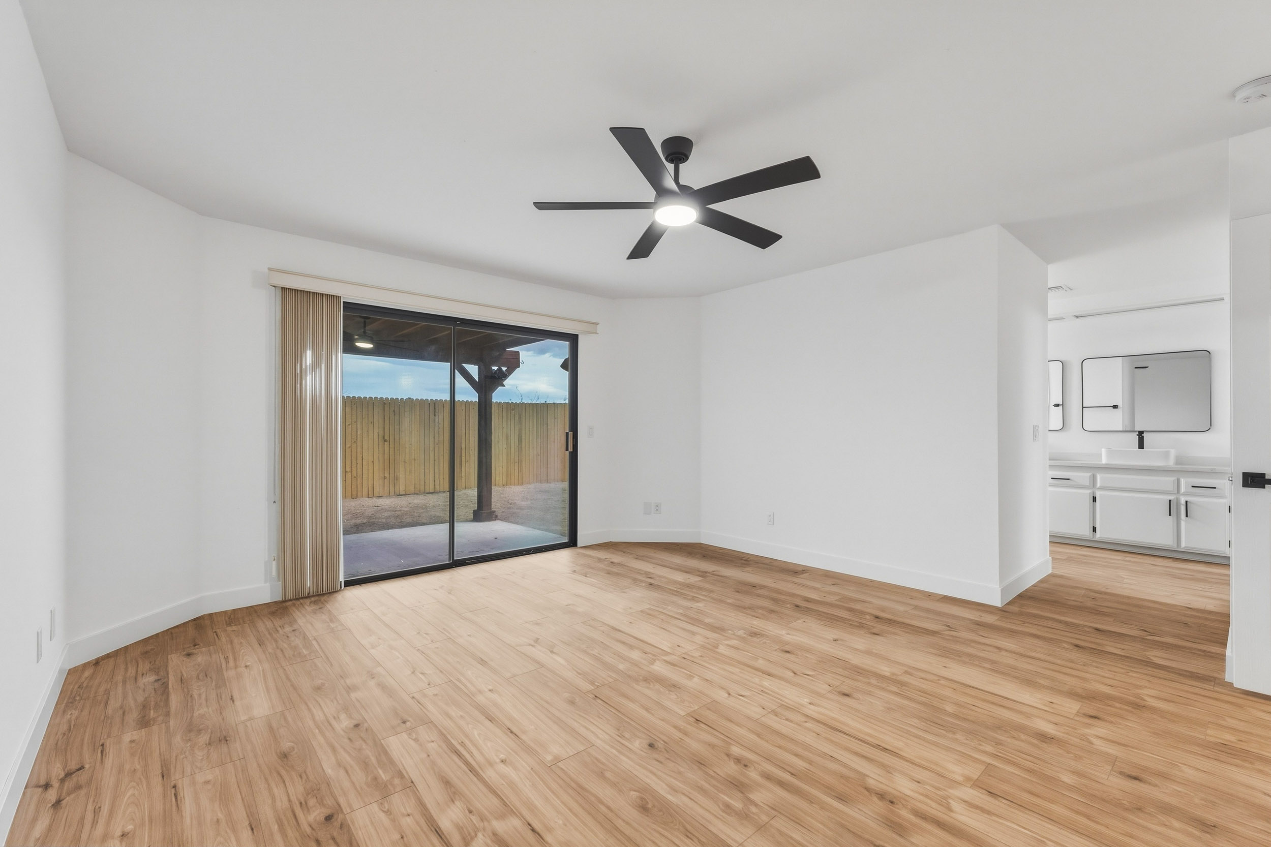 463 Stanford Dr